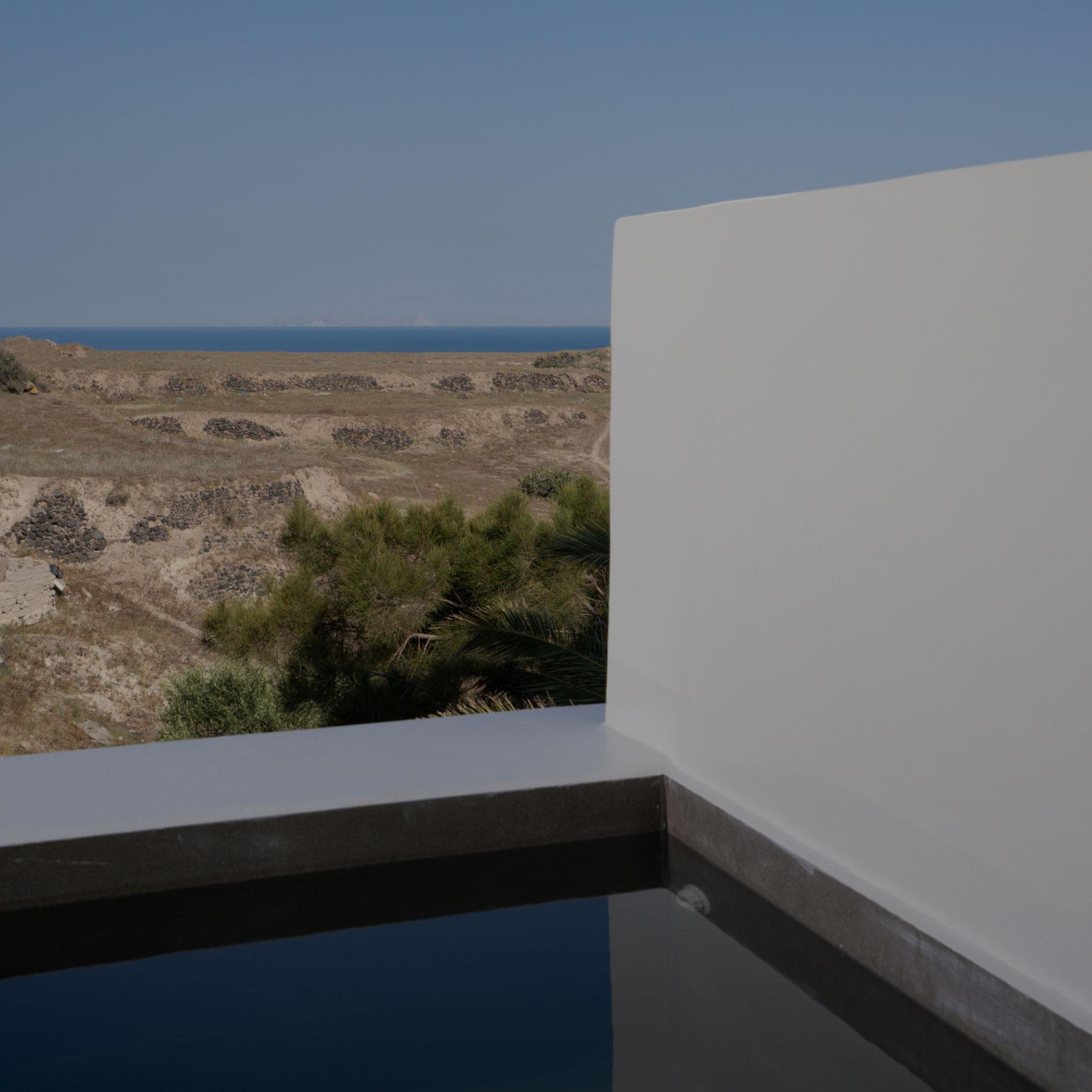 Acanthus Oia Suites Santorini